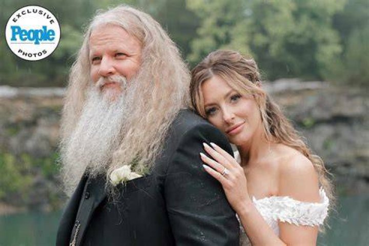 Is Jamey Johnson Married: A Life Event Exploration