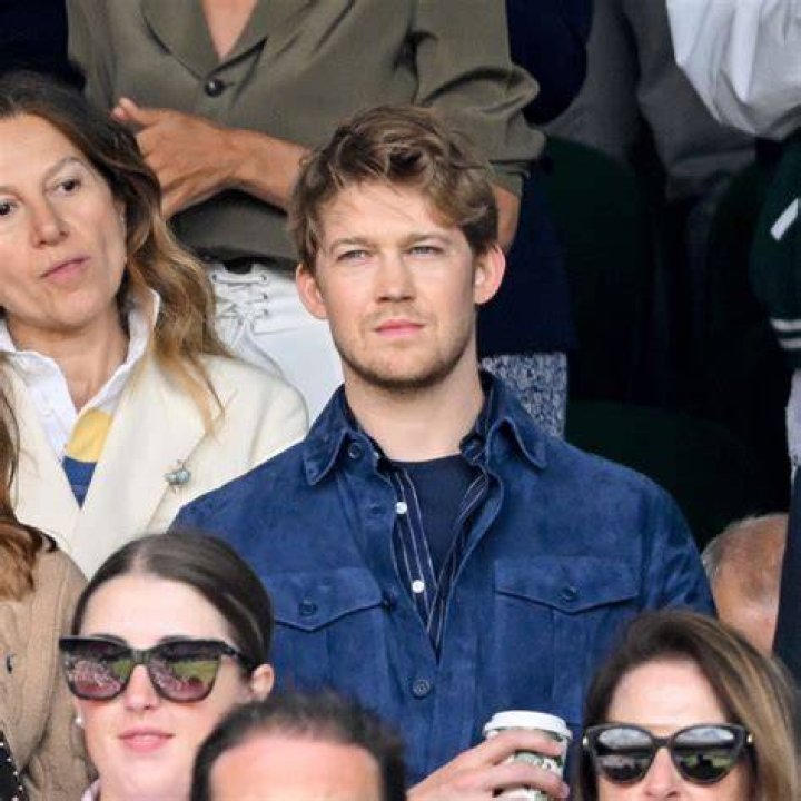 Is Joe Alwyn An Only Child?