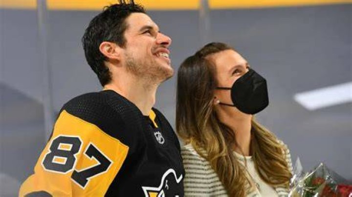 Is NHL Superstar Sidney Crosby Married Or Not?