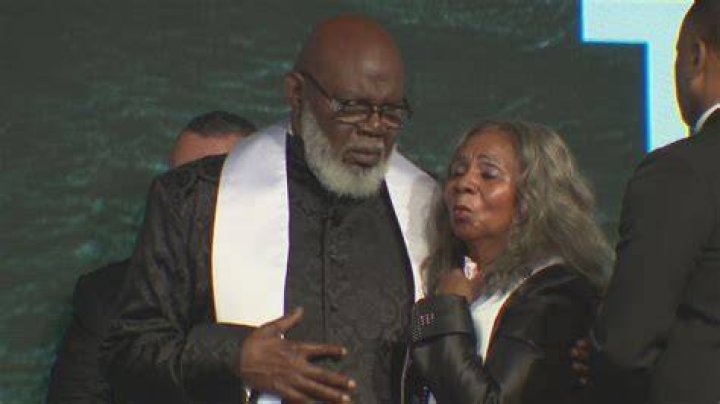 Is Serita Leaving TD Jakes?