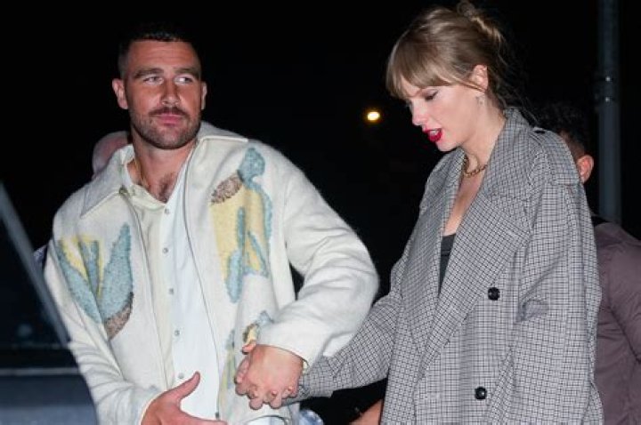Is Travis Kelces girlfriend Taylor Swift bisexual? ·
