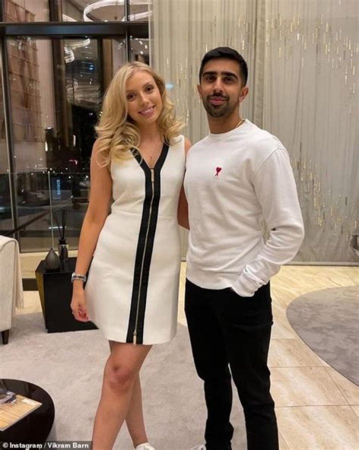 Is YouTuber Vikkstar Engaged To Long-Term Girlfriend Ellie Harlow? Meet His Fiance On Instagram