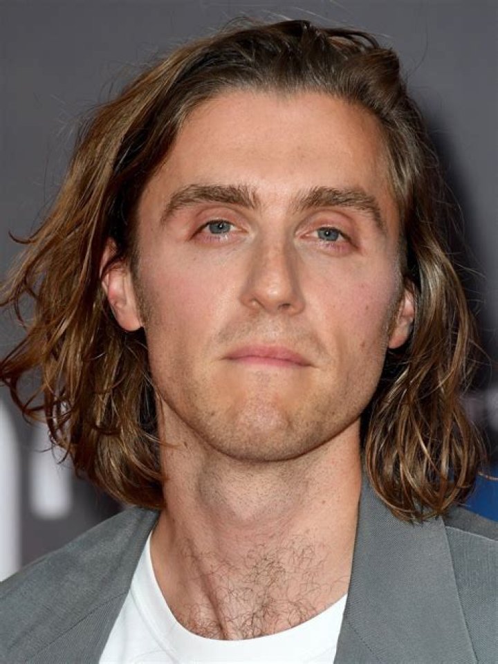 Jack Farthing: The Charming British Actor