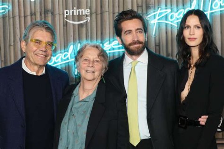 Jake Gyllenhaal Family, Parents, Siblings, Girlfriend, Children