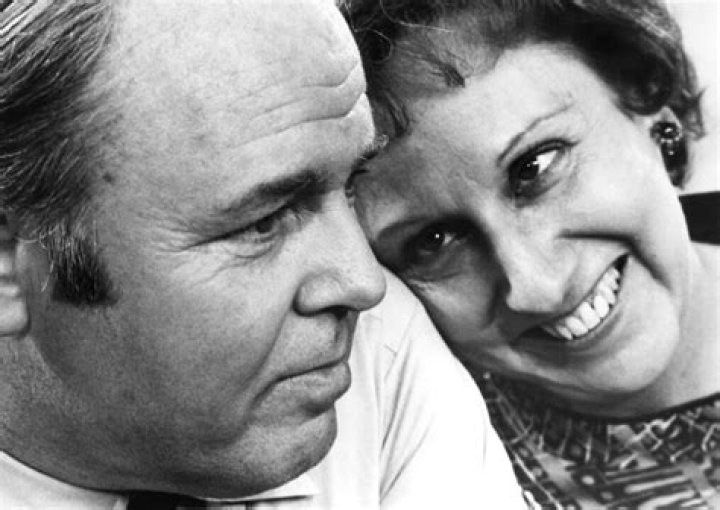 Jean Stapleton ·