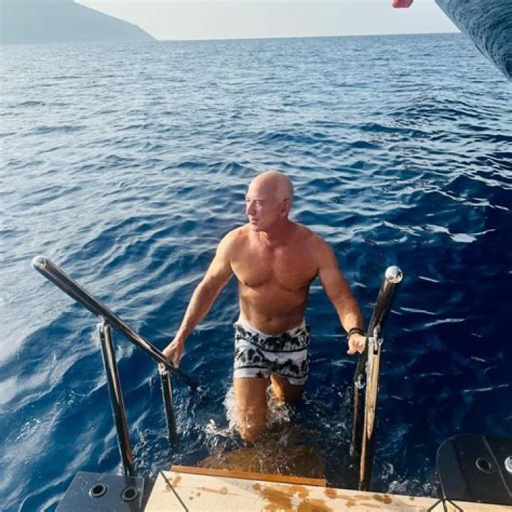 Jeff Bezos Shirtless In Rare Sighting