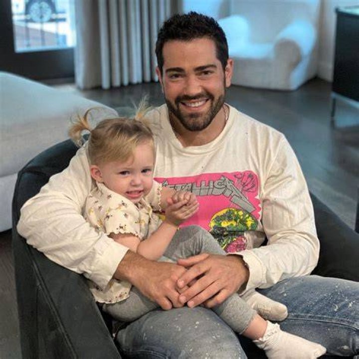 Jesse Metcalfe: A Family Man | Wife And Kids