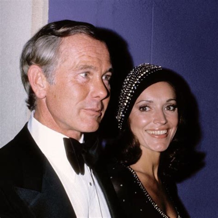 Johnny Carson's Love Life: Past And Present Spouses