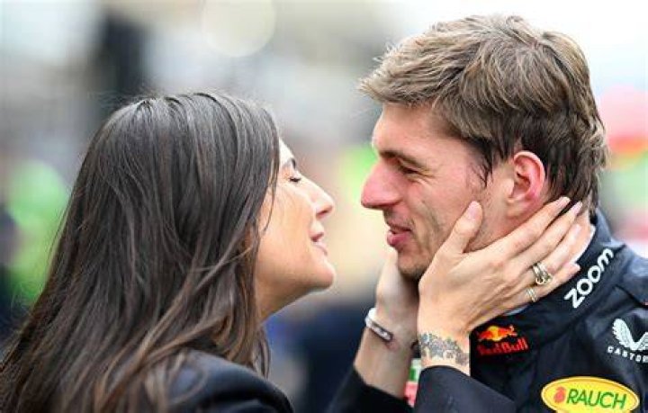 Kelly Piquet: A Look Into Her Romantic Past