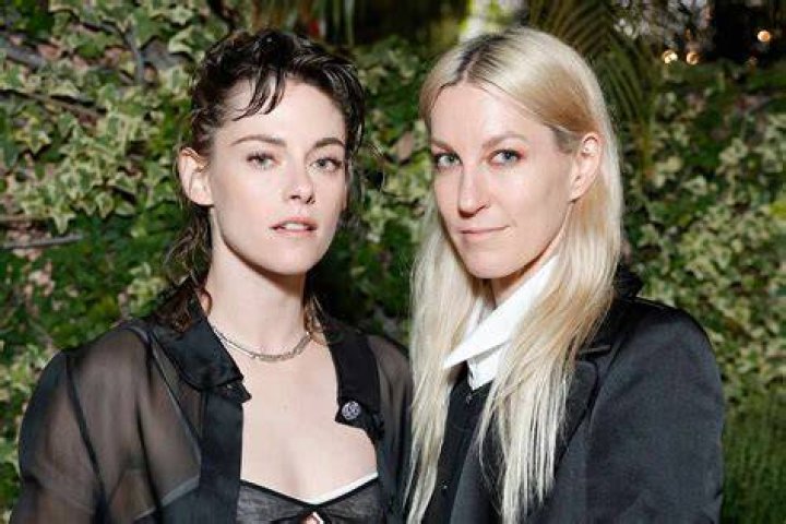 Kristen Stewart And Dylan Meyer's Age Difference: A Deeper Look
