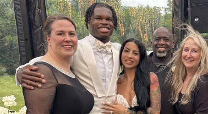 Leanna Lenee & Travis Hunter's Inspiring Story