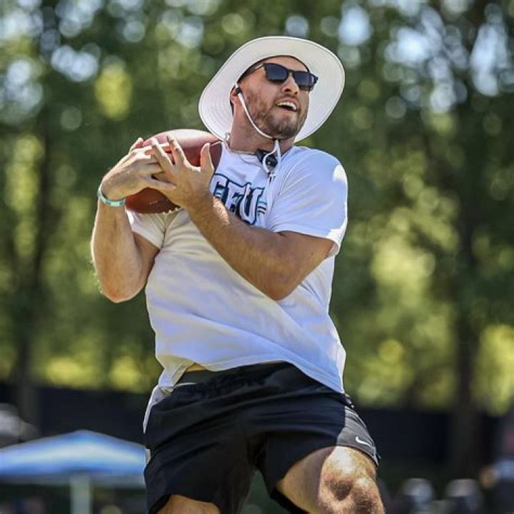 Learn All About: Will Compton