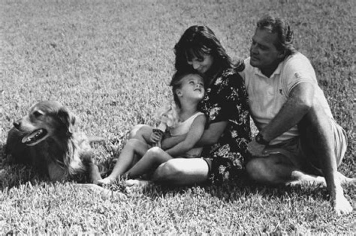 Learn The Truth: Did Lee Majors Father Any Children?