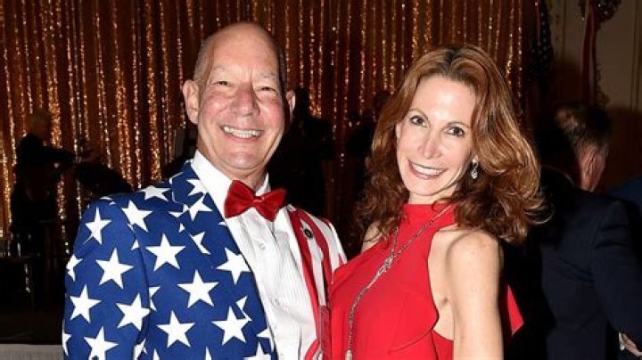 Longtime GOP Donor Injures Woman, Kills Himself in Murder-Suicide Attempt