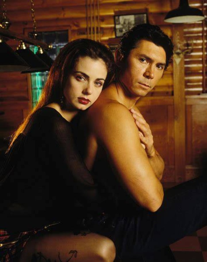 Lou Diamond Phillips Relationships
