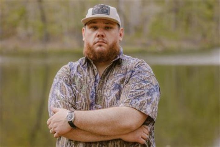 Luke Combs' Brother's Tragic Car Accident: A Heartbreaking Story