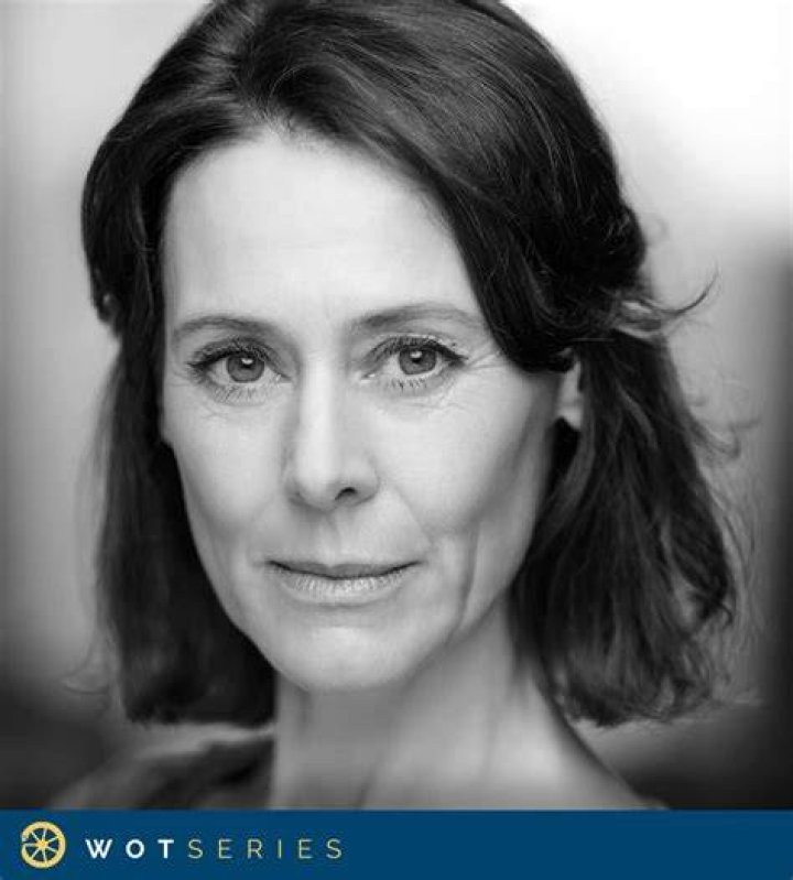 Lvaro Morte Relationships: Unraveling The Actor's Love Life