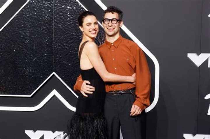 Margaret Qualley: Early Life, Movies, Boyfriend & Net Worth