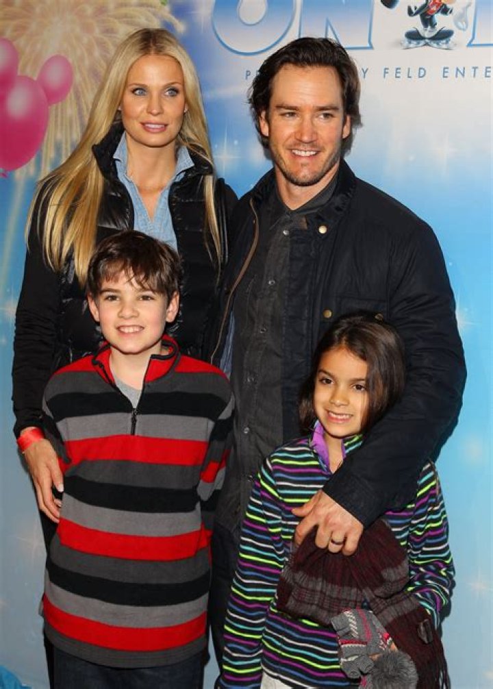 Mark Paul Gosselaar's Mother: A Look At Her Life And Influence