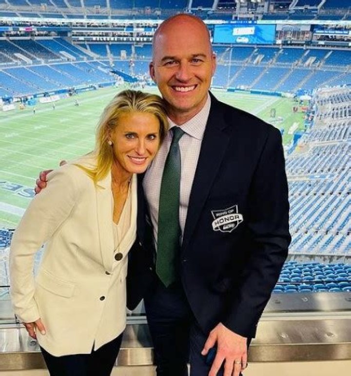 Matt Hasselbeck - Bio, Age, Net Worth, Married, Nationality, Facts