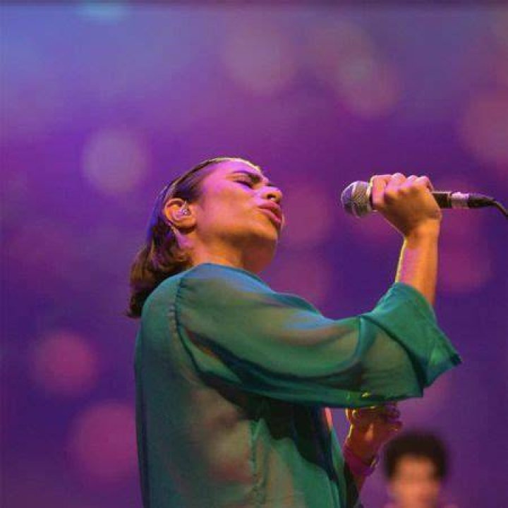 Meet Edward Mebarak: Colombian Singer-Songwriter Extraordinaire