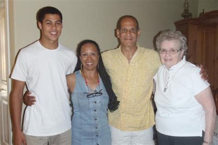 Meet Logan Schiendelman Mother Hannah Schiendelman Father And Family