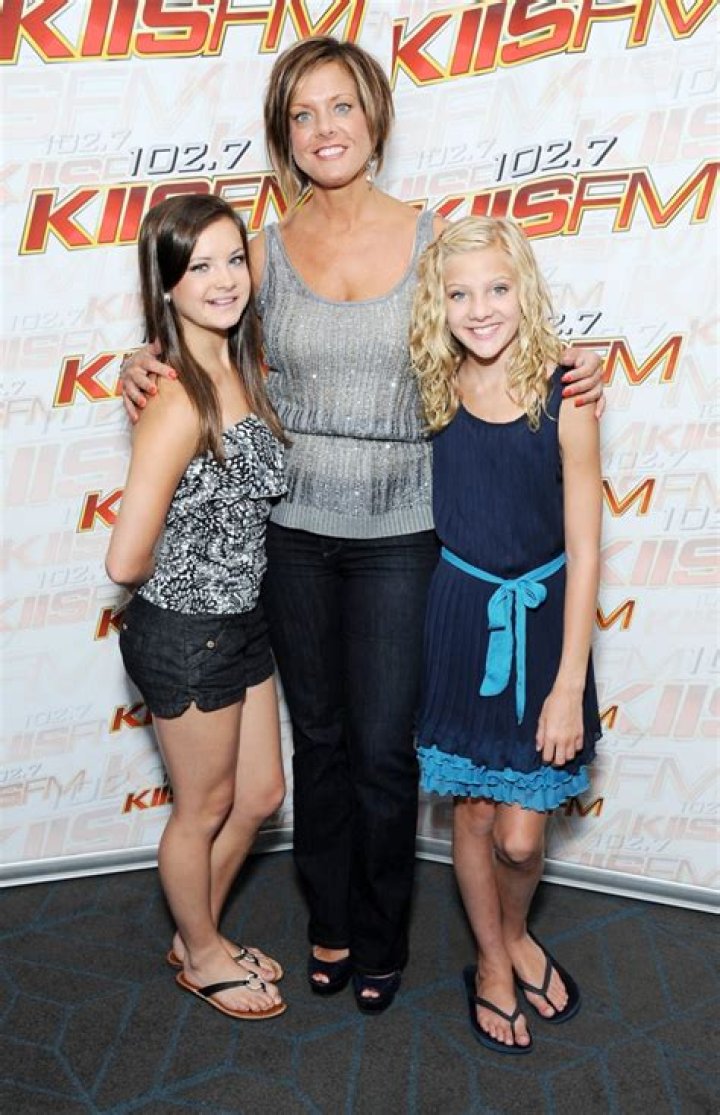 Meet The Daughters Of "Dance Moms" Star Kelly Hyland: Brooke And Paige