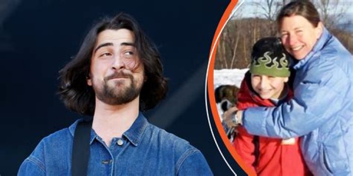 Noah Kahan's Parents: The Heart Behind The Music