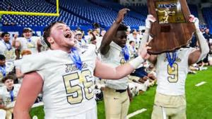 Page 11 - 2020-21 Football State Finals Program