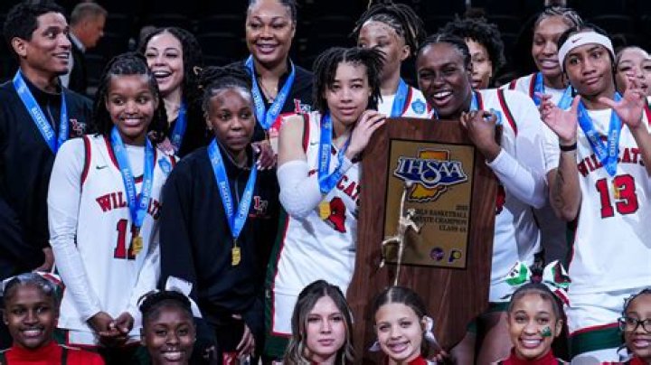 Page 16 - 2020-21 Girls Basketball State Finals Program