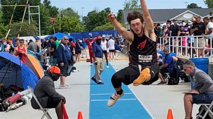 Page 20 - 2021-22 Boys Track & Field State Finals Program