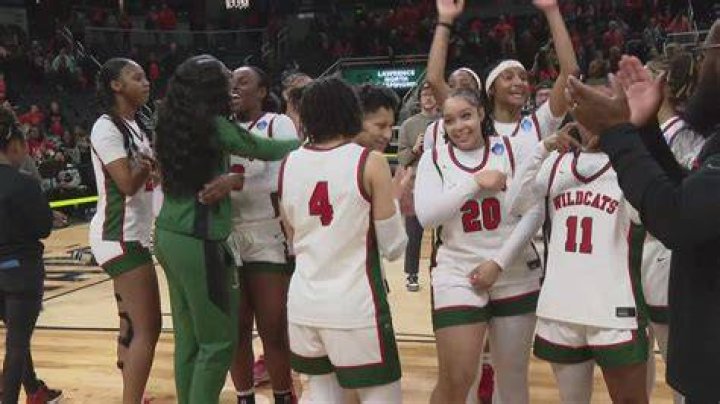 Page 20 - 2021-22 Girls Basketball State Finals Program