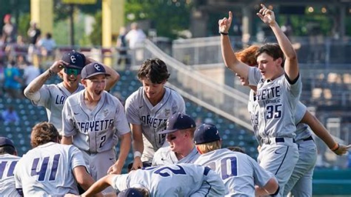 Page 8 - 2016-17 Baseball State Finals Program
