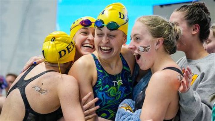 Page 8 - 2021-22 Girls Swimming State Finals Program