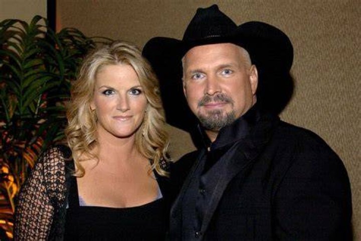 Photos Of Garth Brooks' First Wife