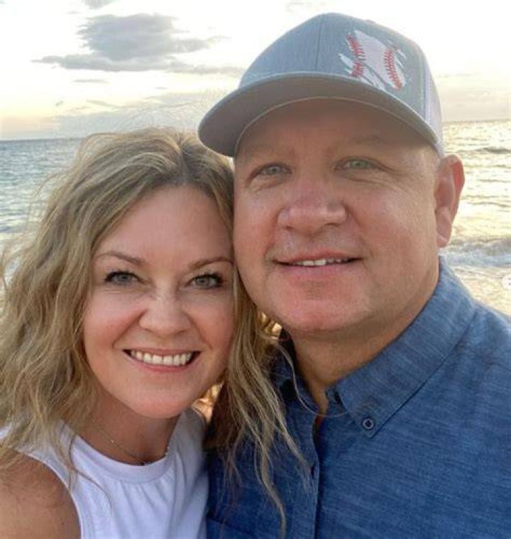 Robert Hight's New Wife: A Mysterious Beauty