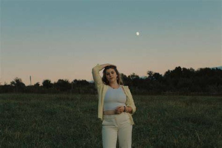 Sarah Gross Releases Alluring The Riversides
