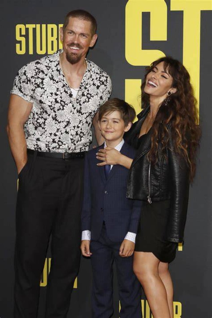Sarah Shahi: Family Ties