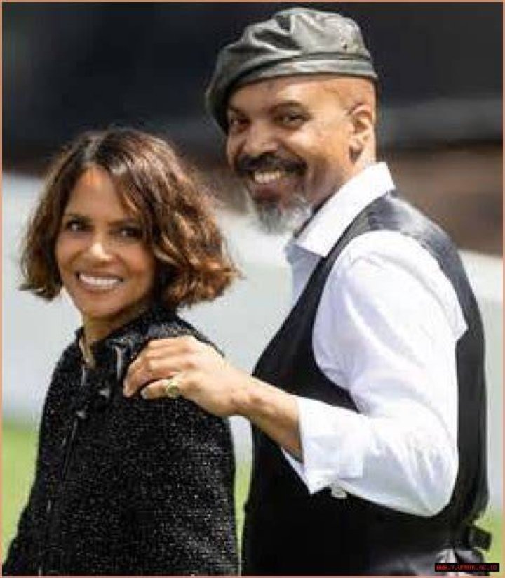 Speak Like A Pro: Unlocking The Secrets Of Halle Berry's Pronunciation