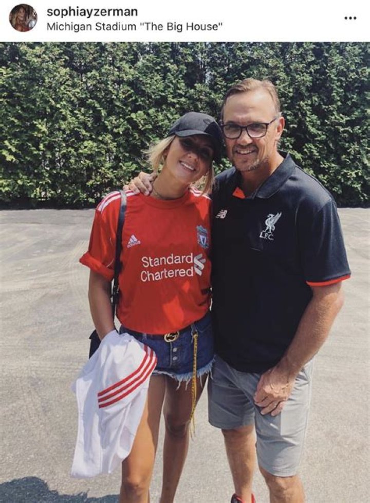 Steve Yzerman's Wife: Meet Lisa Brennan | Profile & Photos