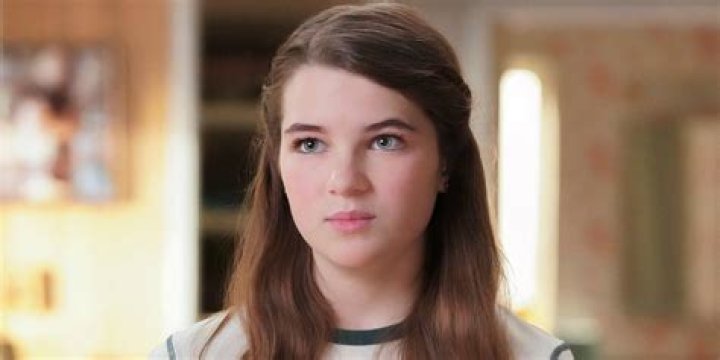 The Actress Portraying Missy In "Young Sheldon"