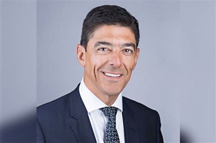 The Complete Guide To Gustavo Arnal's Mind-Blowing Net Worth
