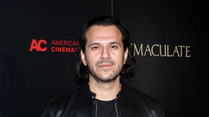The Complete Scoop On Jonathan Davino's Age: Unraveling The Mystery