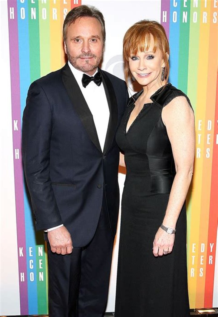 The Comprehensive Guide To Narvel Blackstock: Accomplished Manager, Producer, And Husband