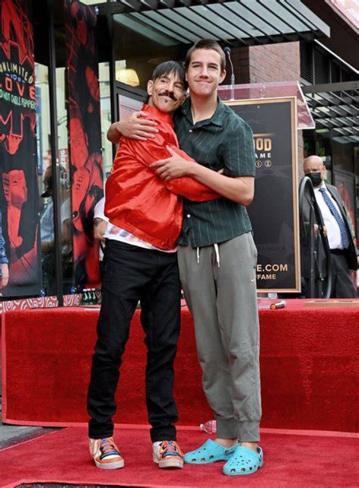 The Curious Case Of Everly Bear Kiedis: Age Unveiled
