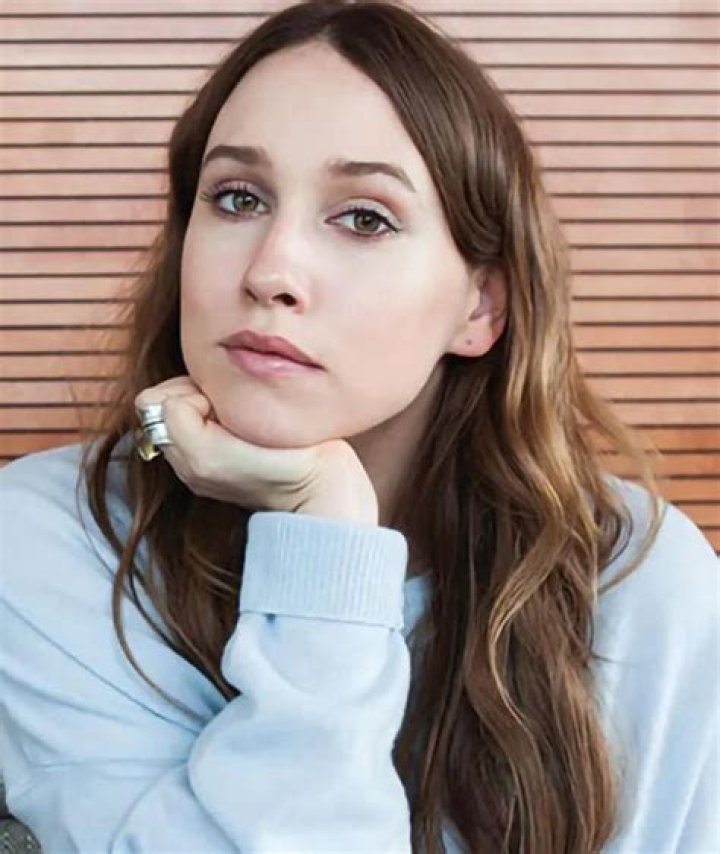 The Enchanting Sarah Sutherland: A Journey Into Her Stellar Acting Career