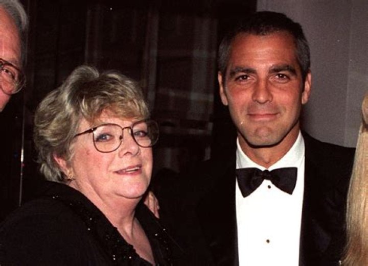 The Love Life Of Rosemary Clooney: A Look At Her Romantic Relationships