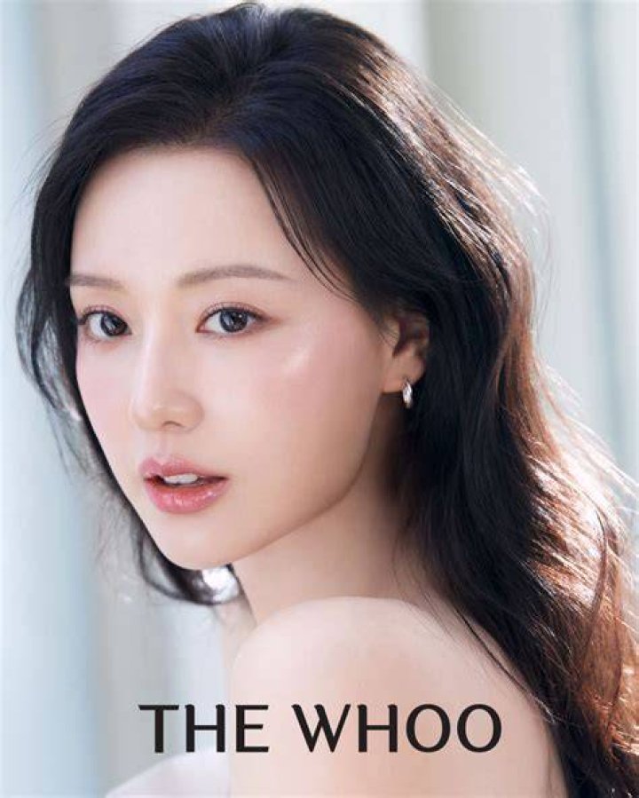 The Private Life Of Kim Ji Won: Unlocking Her World Beyond The Screen