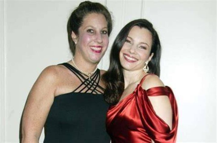 The Sibling Bond Of Fran Drescher: Exploring Nadine's Life And Relationship