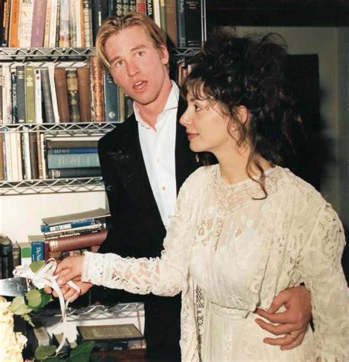 The Timeless Love Story Of Val Kilmer And Joanne Whalley